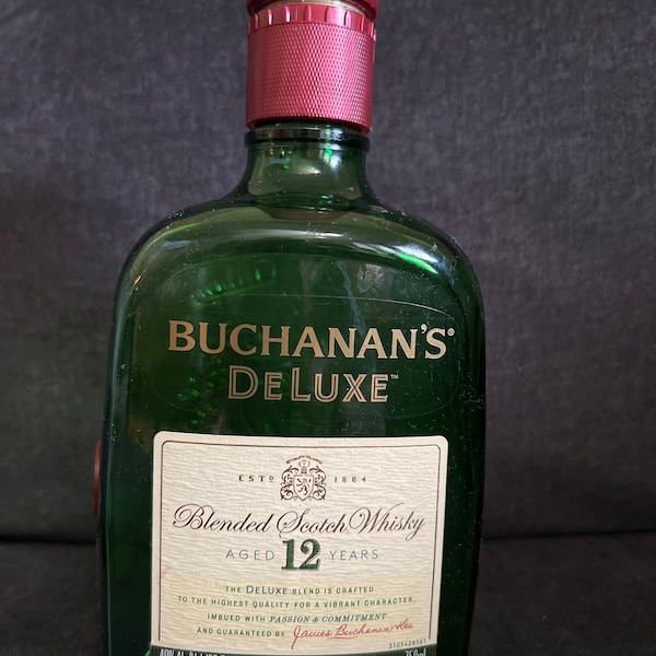 Buchanan’s Deluxe 750ml empty bottle with lid