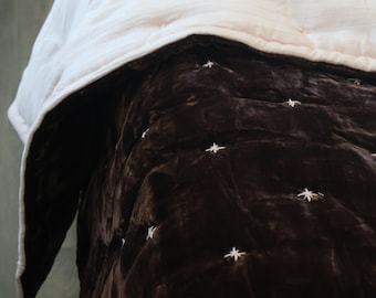 Hand Quilted Silk Velvet Bedspread: Starry Stitch Mulberry Silk Quilt