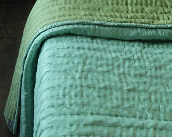 Hand Stitched Mulberry Silk Quilt| Lightweight and Reversible Silk Blanket| Christmas Gifts