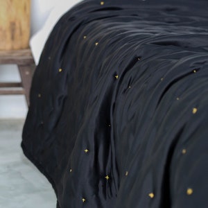 22 Momme Mulberry Silk Bedding Set|Charmeuse Silk Quilt and Pillowcases| Lightweight Silk Blanket| Summer Silk Blanket| Luxury Bedding Set