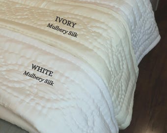 Ivory and White Mulberry Silk Quilt Bedspread| Lightweight Silk Blanket