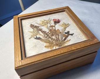 Pressed Flowers Eidelweiss Vintage 1970s Wood Jewelry Music Box