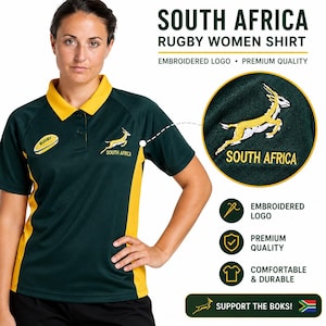 以下が含まれることがあります： 「SOUTH AFRICA RUGBY WOMEN SHIRT」の文字が入った、濃い緑と黄色のラグビーシャツ。 シャツには刺繍ロゴがあり、「PREMIUM QUALITY」と表示されています。 シャツには「SUPPORT THE BOKS!」の文字も入っています。
