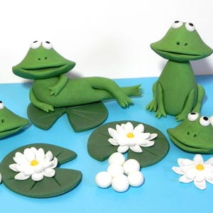 Frog cake toppers for birthday cake decorating, fondant frog cake decor