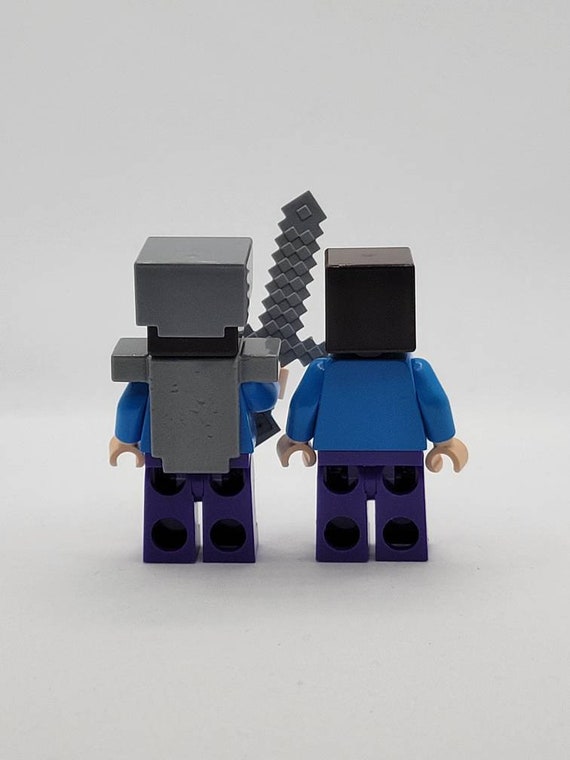 2x Lego Minecraft Steve One avec armure et épée argentées. -  France