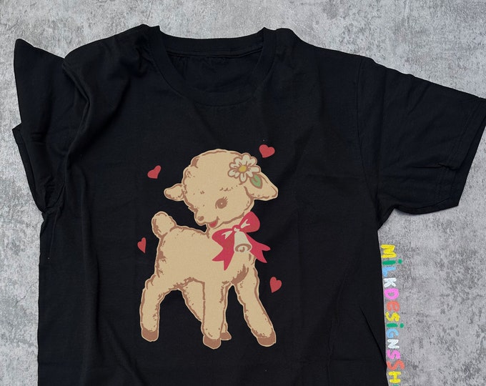 Sheep Shirt / Farm Shirt / Farmer Shirt / Sheep Gifts / Retro Shirt / Vintage Style / Aesthetic Shirt / Valentines Day Gift For Her / Unisex