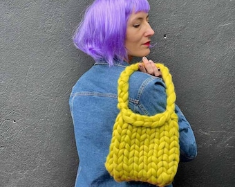 Chunky Knit Clutch Chunky Wool Handbag Crochet Bag Handmade Giant Knitted Purse Handmade Hand knitted Handbag Unique Gift