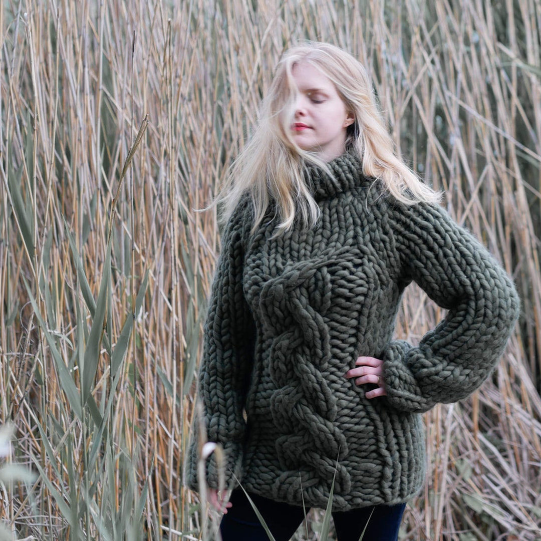 完売品　BRIEFING SHAGGY LOGO TURTLENECK KNIT MEN'S SHAGGY LOGO TURTLENECK KNIT（メンズ シャギー ロゴ