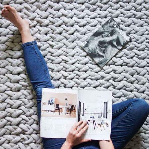 Gros tapis en laine de style scandinave design contemporain laine mérinos feutrée au crochet tapis fait main géant tricoté pour enfants tapis chambre de bébé grosse laine
