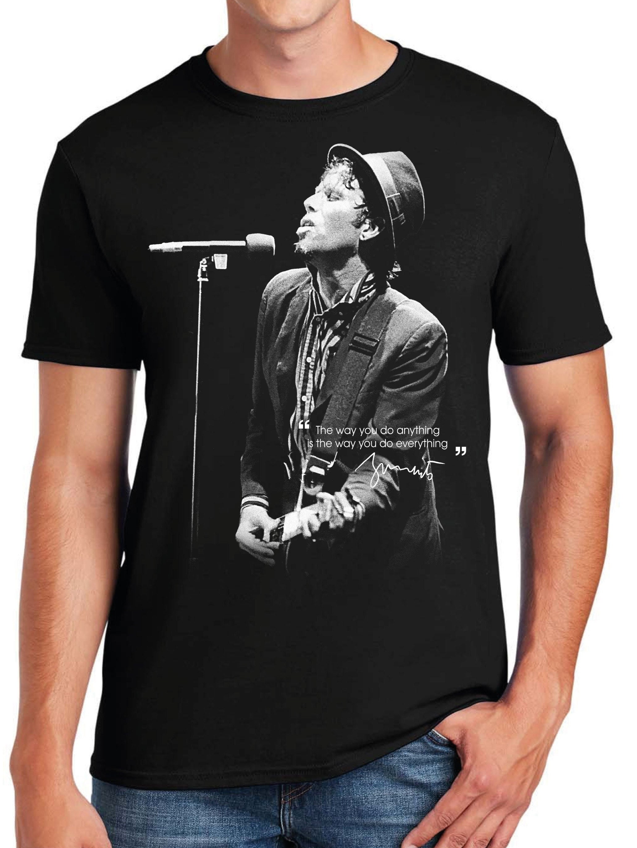 Discover Unisex T-shirt with short sleeves Tom Waits