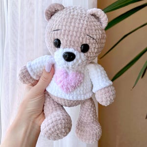 BJÖRN med hjärta 25 cm / Virkad björnmönster PDF (engelska termer) / Amigurumi björn med hjärta / Babypresent / Björn virkmönster