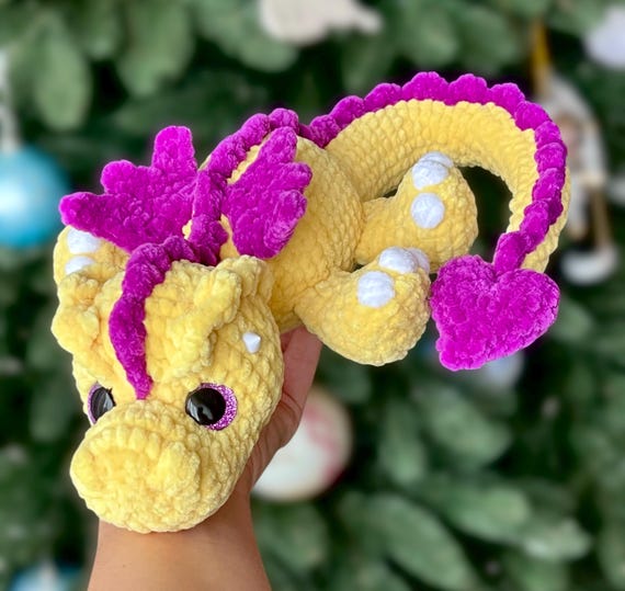かぎ針編みのドラゴンの編み図（42cm / 17インチ） / 妖精のドラゴン