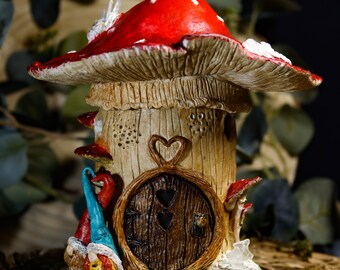 Mushroom house, fairy house, mushroom house, gnome house.