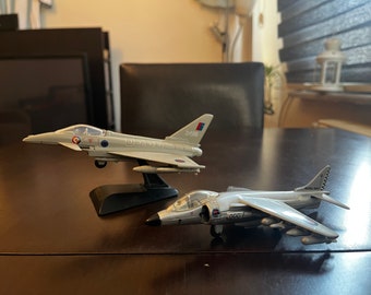 Eurofighter Typhoon “EF2000” & Harrier Models 2 Pieces Set