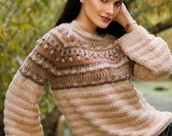 pullover with a pattern, a pullover with embroidery, a beige pullover, a beige sweater, a sweater with a pattern, a sweater with embroidery, a jumper with a pattern, a beige jumper