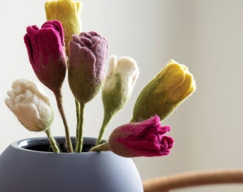 Filzblume, Tulpe aus Filz, handmade, Blumenschmuck, Muttertag, Frühlingsdekoration, Geschenkidee, Mitbringsel, Blumenstrauß, Ostern