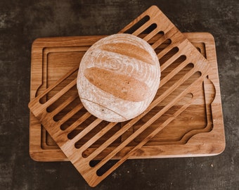 Olive Wood Bread Cutting Board and its Crumbs Box 12″ | Scents & Feel