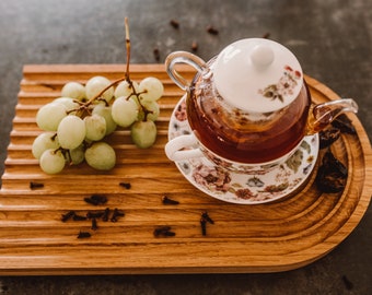 Wooden serving board- oak 34x21 cm