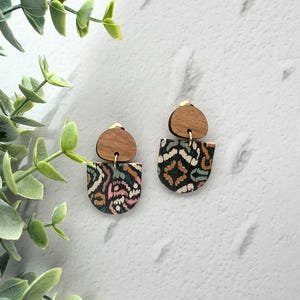 Clip On Handmade Cork and Leather Dangle Petite Earring with Wooden topper, non pierced ear, handmade jewellery, leather jewelry