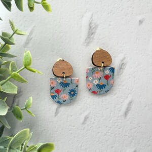 Clip On Handmade Cork and Leather Dangle Petite Earring with Wooden topper, non pierced ear, handmade jewellery, leather jewelry