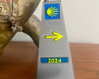 Personalized Camino de Santiago Marker , Arrow of St James, Camino de Santiago Arrow  and Shell. Customize it
