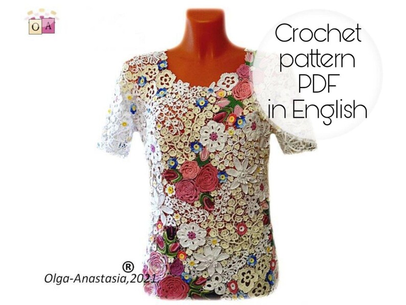 Puede incluir: Patr&oacute;n de ganchillo PDF en ingl&eacute;s para un top de ganchillo blanco con flores de colores. El top est&aacute; en un maniqu&iacute;.
