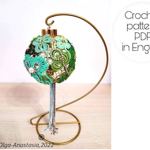 Irish Crochet lace Christmas ball detailed PDF tutorial + Video crochet lesson how to crochet Christmas ornament - crochet Dublin shamrock