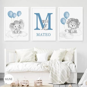 Safari Woodland Boy Nursery enmarcado conjunto de 3 impresiones de guardería con letra inicial personalizada, azul y gris Safari Animals Elephant Lion Print