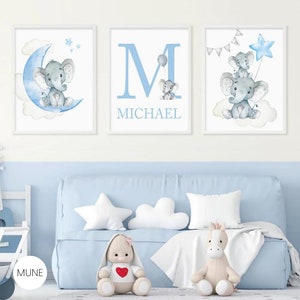 Safari Woodland Boy Nursery Framed Set de 3 Nursery Prints con letra inicial personalizada, azul y gris Safari Animals Baby Elephant Print