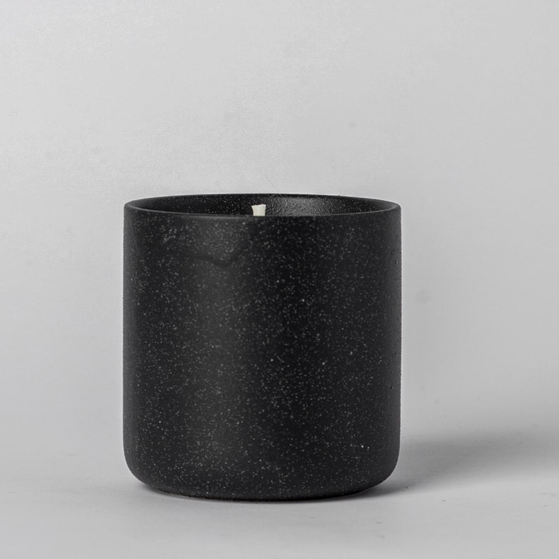 618 Ceramic Candle Holder or flowerpot/planter Black