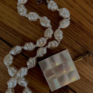 Vintage baroque pearl necklace