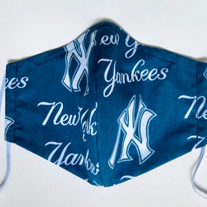 NY Yankees Mask (Adjustable Earloops & Nose Wire)