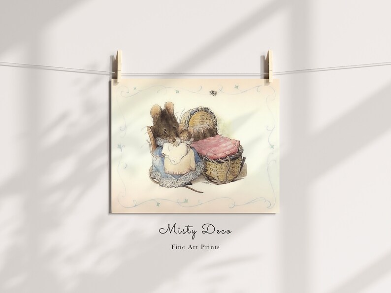 Beatrix Potter väggtavla för barnrum, vintage illustration med mus och bebis, affisch med sagobok för barn, söt mus i barnrummet. bild 4