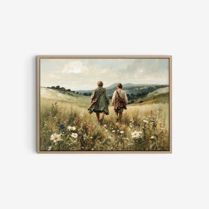 Op de afbeelding: Twee figuren lopen van de kijker weg in een veld vol wilde bloemen. De figuren dragen eenvoudige kleding en lopen over een pad in een veld met groen gras en wilde bloemen. De lucht is blauw en in de verte zijn heuvels te zien.