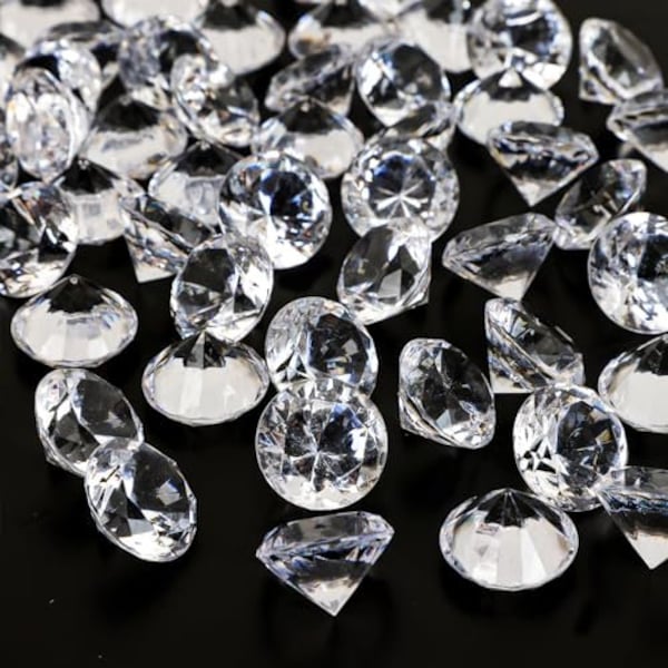 300pcs 0.8" Clear Diamonds for Crafts, Acrylic Gems for Wedding Table Scatters & Halloween Decorations. Velvet Pouch included.