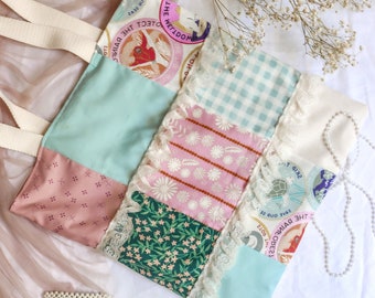 Borsa a tracolla patchwork fatta a mano colorata rosa e blu