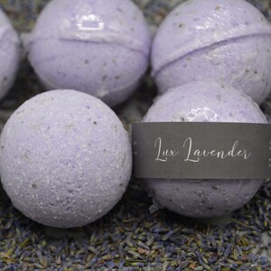 Lux Lavender Bath Bomb