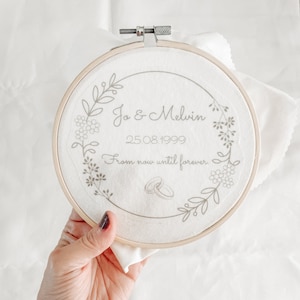 STICK AND STITCH BODAS Compromiso / Estabilizador de bordado lavable personalizado / Diseños florales de flores silvestres / Enjuague con agua Aniversario