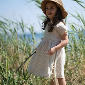 White Linen Girl Dress for Toddler Girl , Baby Girl Birthday Dress, Baby Girl Handmade Clothes, Cotton and Linen Clothing for Toddler Girl Bild 2