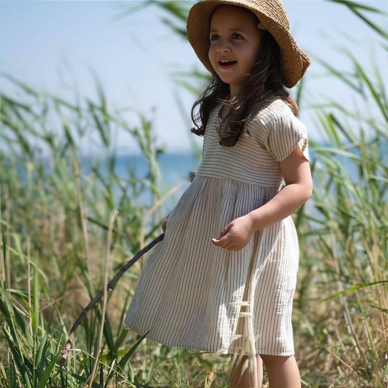 White Linen Girl Dress for Toddler Girl , Baby Girl Birthday Dress, Baby Girl Handmade Clothes, Cotton and Linen Clothing for Toddler Girl Bild 2