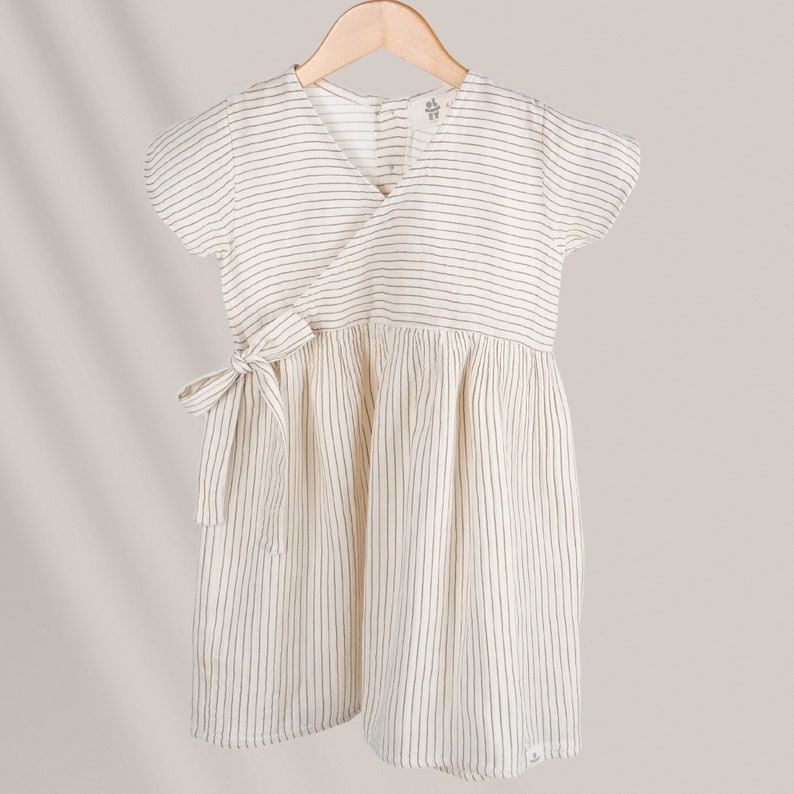 White Linen Girl Dress for Toddler Girl , Baby Girl Birthday Dress, Baby Girl Handmade Clothes, Cotton and Linen Clothing for Toddler Girl Bild 5
