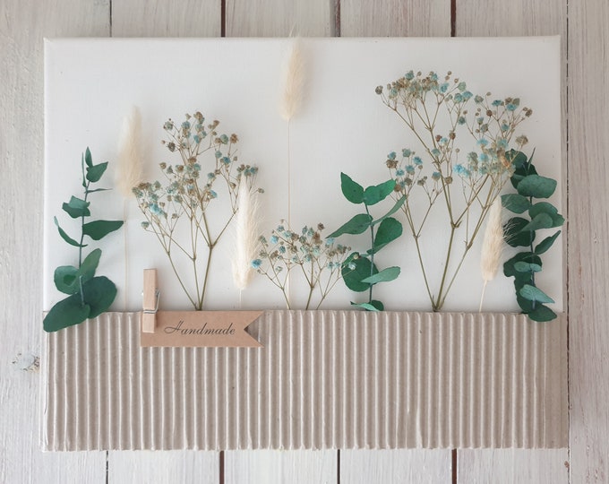 Enchanting picture with dried flowers