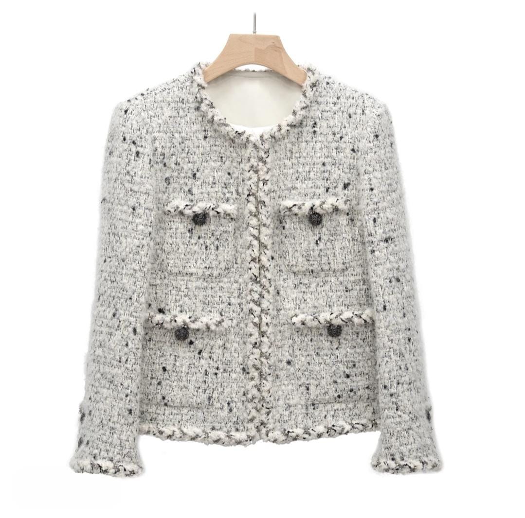Handmade White and Black Tweed Wool Jacket – Chunky Textured Blazer, Elegant Women’s Outerwear, Classic Vintage Style, Luxury Statement Coat