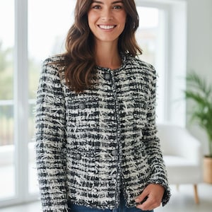 Handgemachte Tweed Boucle Jacke: Flauschige Schwarz & Weiß Akzente