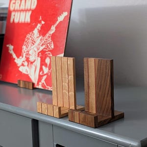 Vinylplatenhouder met patroon: LP-albumdisplay, vinylplatenstandaard/ eenvoudige, massief houten LP/CD-display afbeelding 1