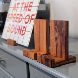 Support pour disque vinyle en palissandre/présentoir pour album LP/support pour présentoir audiophile/décor pour mélomane/accessoires pour platine vinyle en bois