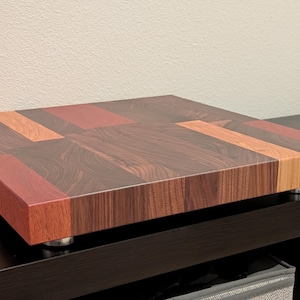 Record Player Riser /Walnut Pattern Turntable Anti-Vibration Stand / Maple Isolation Platform/Wood Vinyl Accessories / Stereo Cabinet