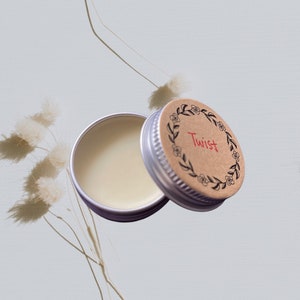 Moisturizing lip balm