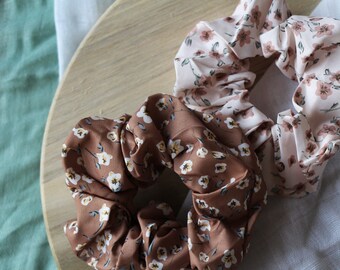 Silk Scrunchie | Elegant Hair Accessories | Cosy Cottagecore Hair Ties | Gifts For Her | Hair Care | Unique & Adorable | Feel Good | Floral