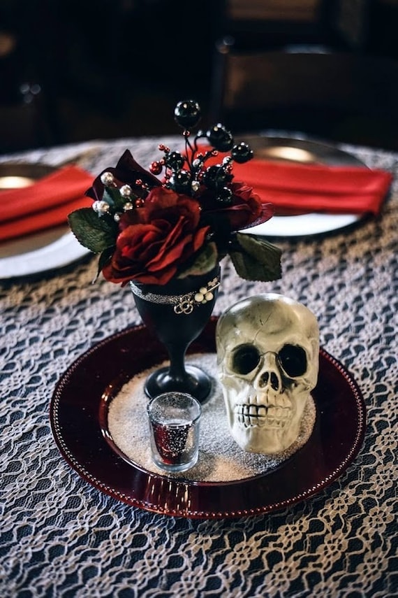 Skeleton Wedding Gothic Decor Table Centerpiece-red/black Flowers-skull  Decor-wedding Bride-groom Decor-dark Decor Centerpiece Flowers-ooak 